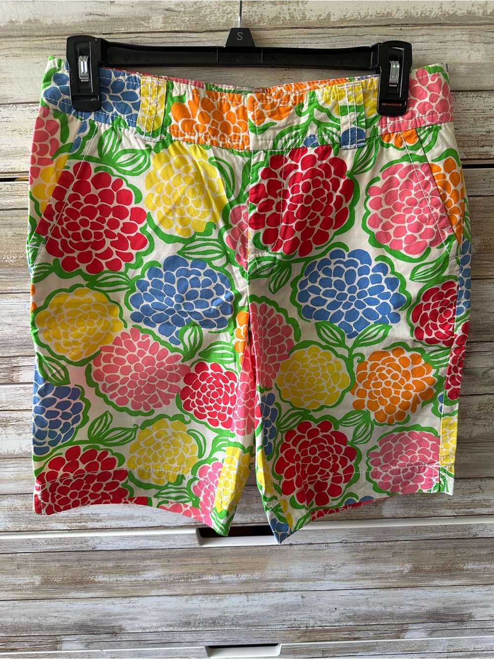 🌺 Lilly Pulitzer Resort Fit Floral Shorts Size 2 Cotton Pocket Bermuda Preppy